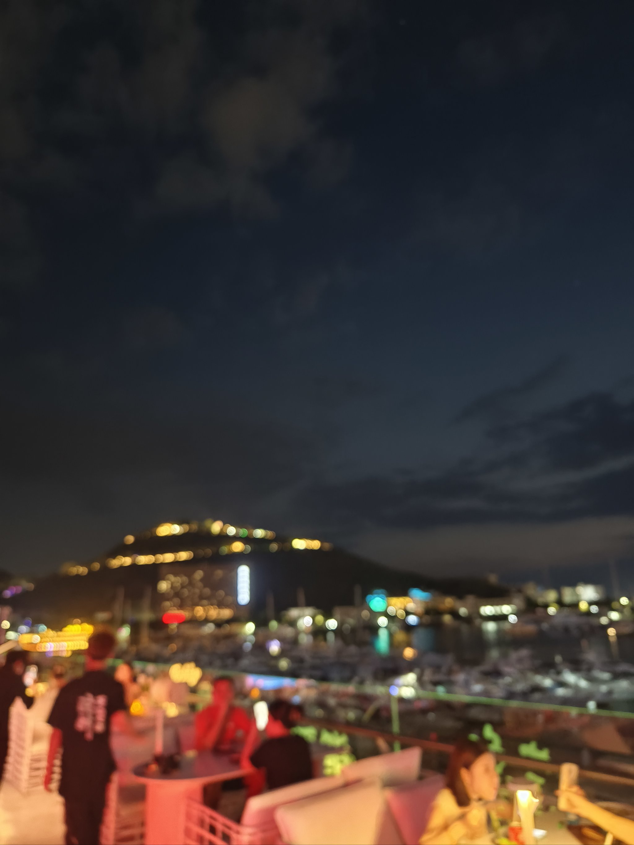 兰州商务ktv，低端场氛围活跃-永登县ktv预订